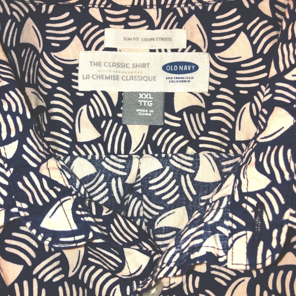 Old Navy Men’s XXL/TTG/EEG Shirt - Picture 3 of 3